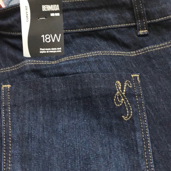 Style & Co. Pants - NWT. Style & Co denim Bermuda. 18w